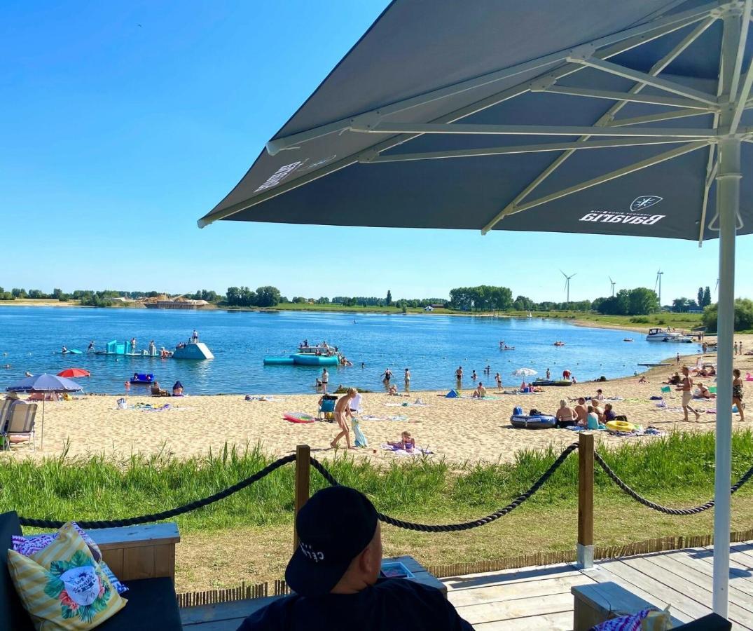 Ferienhaus Luxchalet #Vaju Lathum# Am See, Strand, Pool, Nationalpark Exteriör bild
