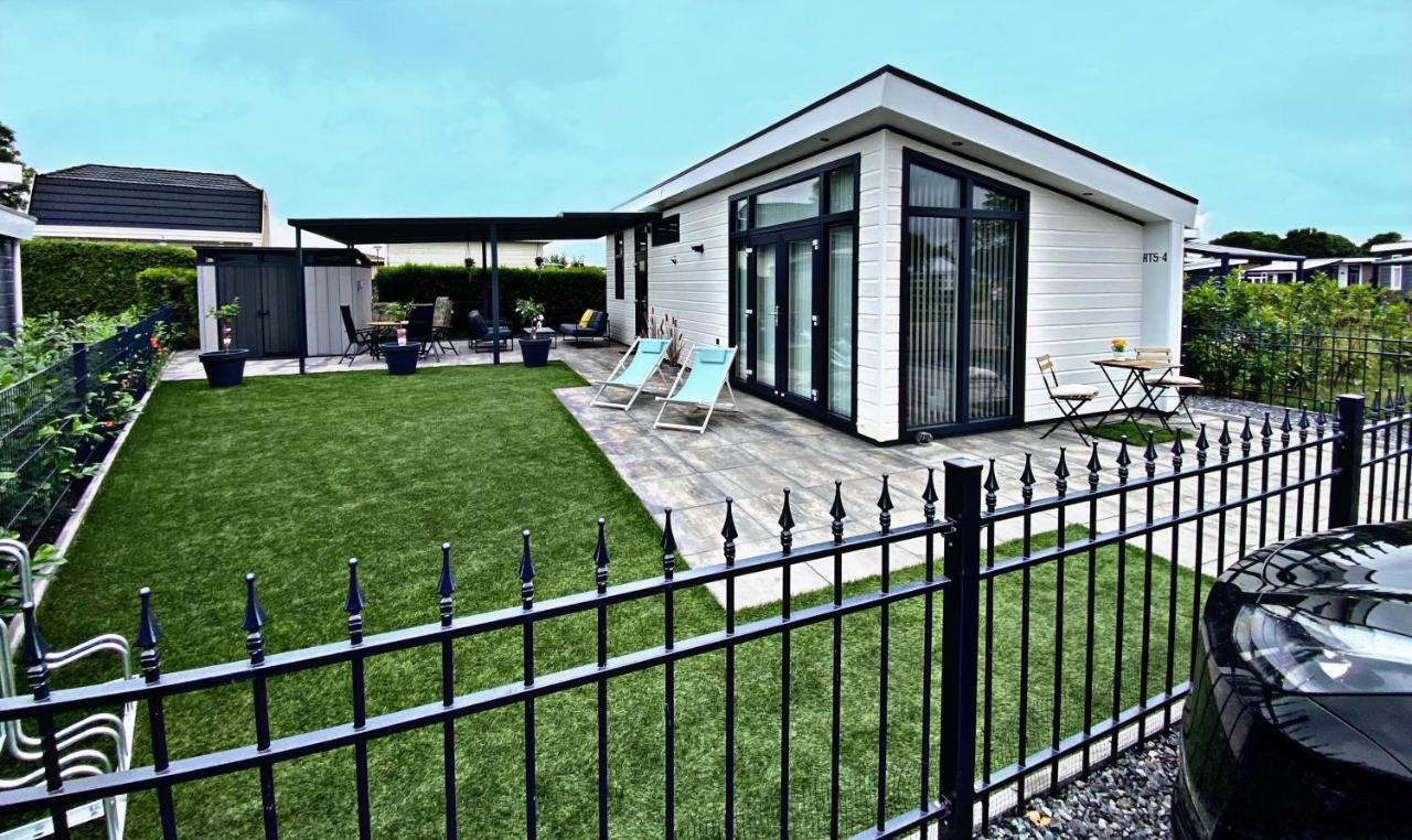Ferienhaus Luxchalet #Vaju Lathum# Am See, Strand, Pool, Nationalpark Exteriör bild